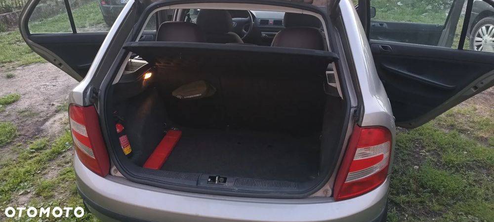 Skoda Fabia - 10