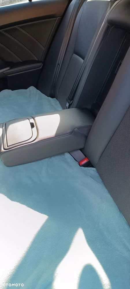 Toyota Avensis 2.0 Prestige MS - 15