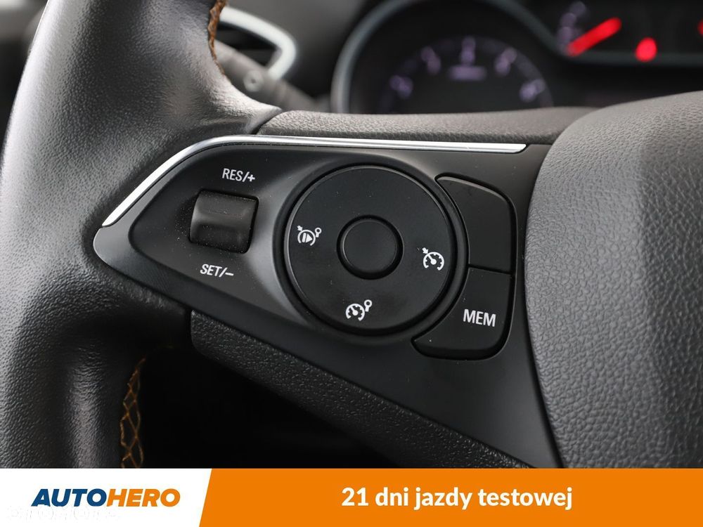 Opel Crossland X 1.2 T Design Line S&S - 27