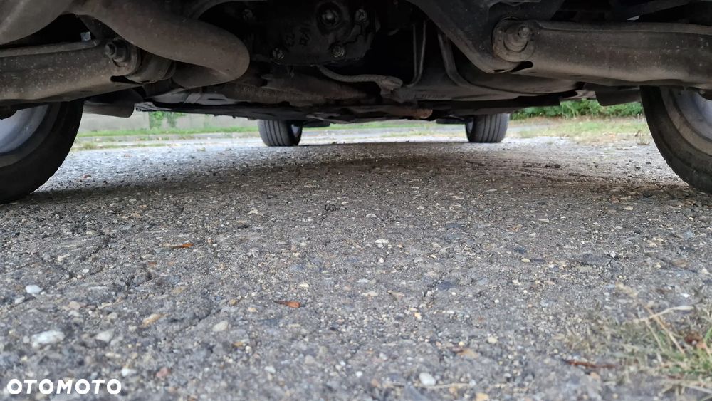 BMW X1 xDrive20d - 8