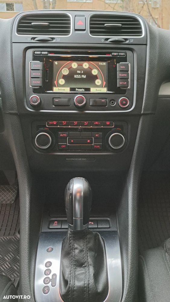 Volkswagen Golf 1.6 TDI DPF DSG Highline - 13