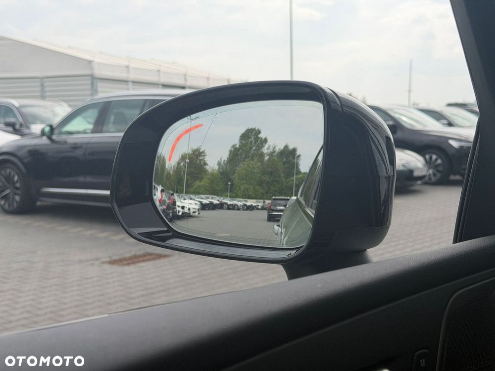 Volvo XC 60 - 25