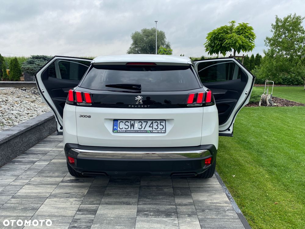 Peugeot 3008 1.2 PureTech GPF Allure S&S EAT8 - 32