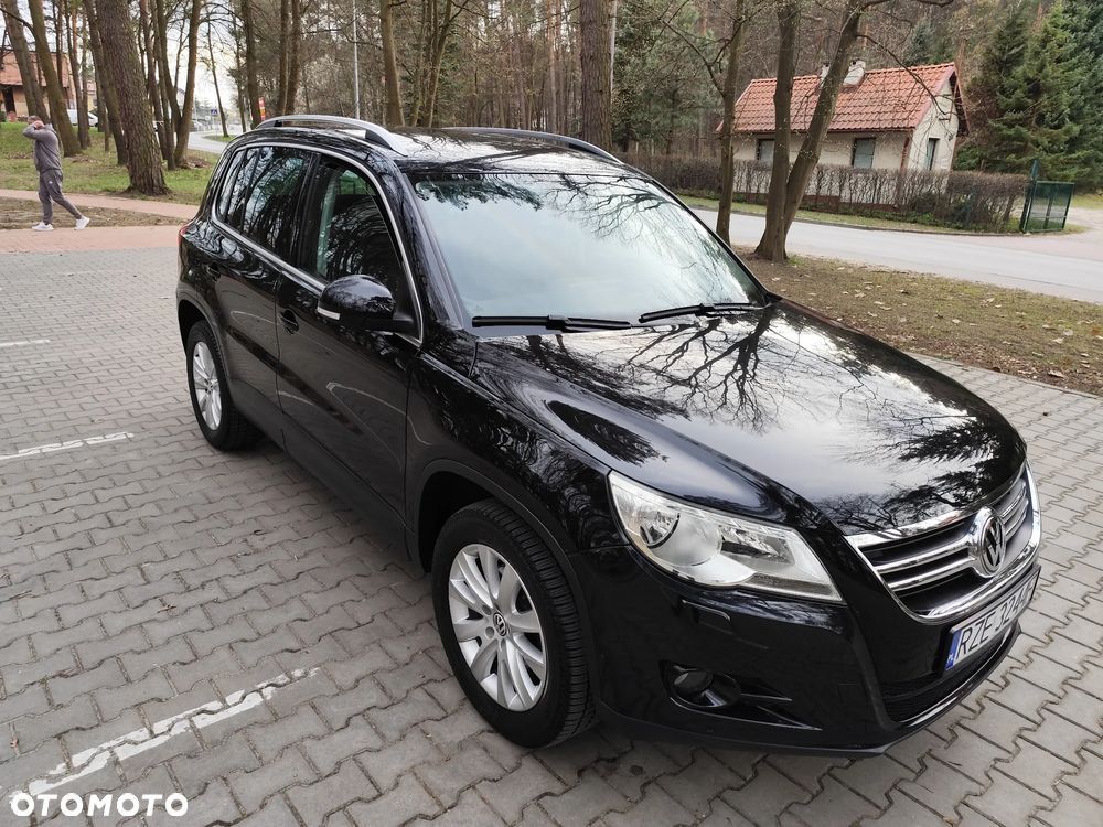 Volkswagen Tiguan - 12