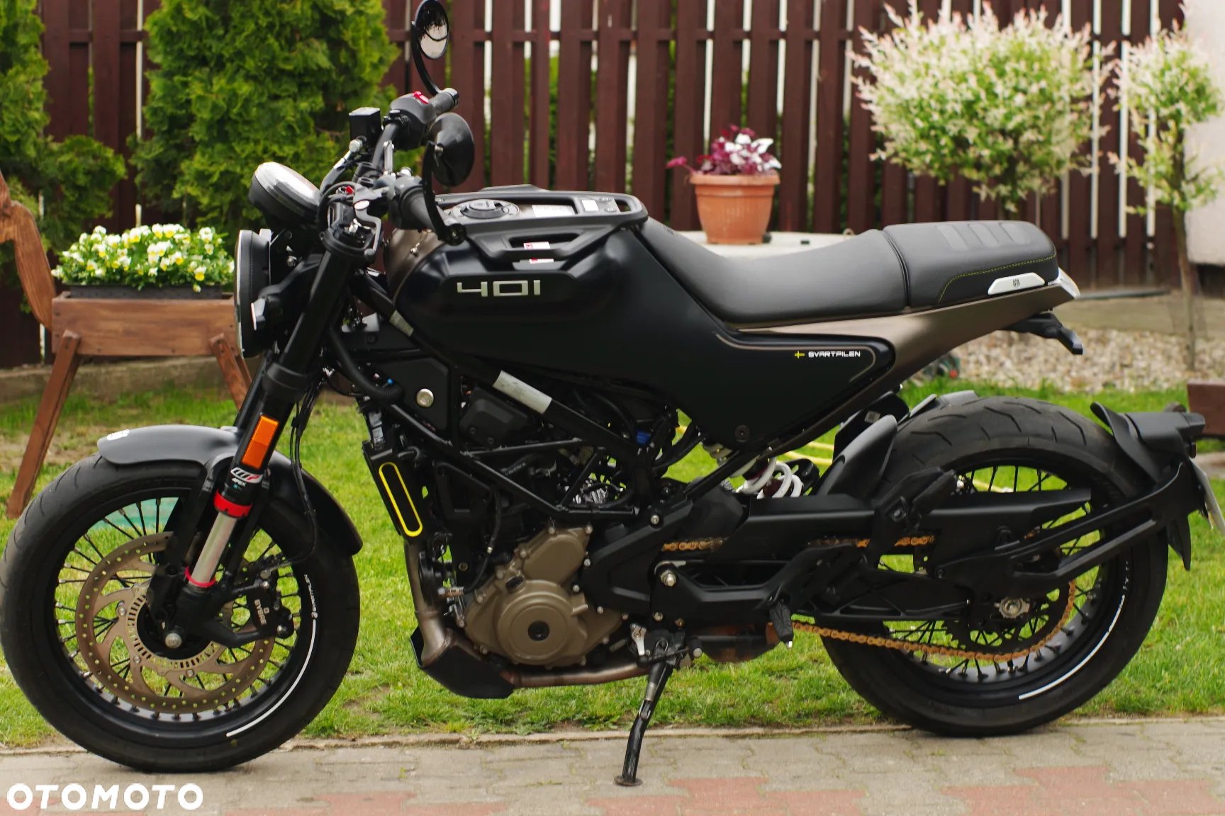 Husqvarna Svartpilen - 17