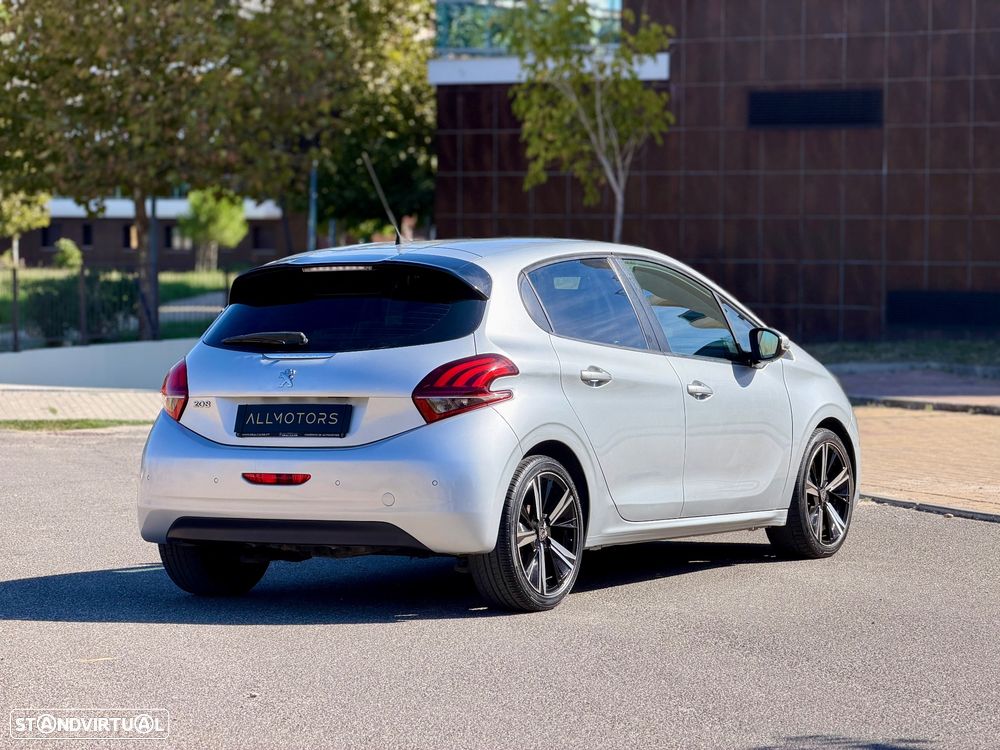 Peugeot 208 1.6 BlueHDi Allure - 4