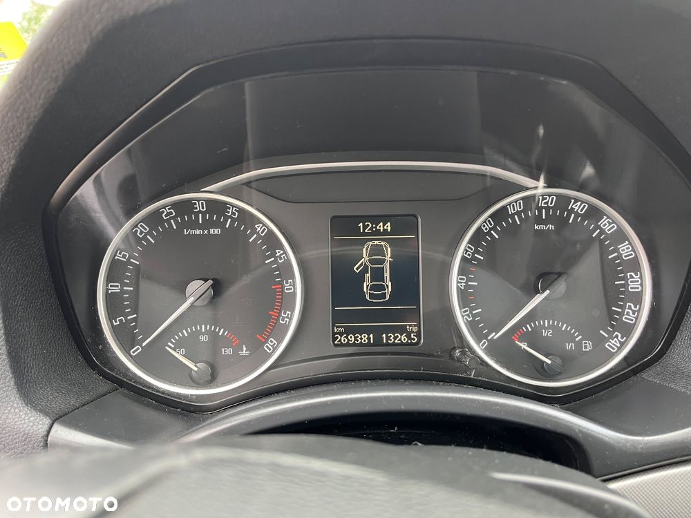 Skoda Octavia 1.6 TDI Ambiente - 8