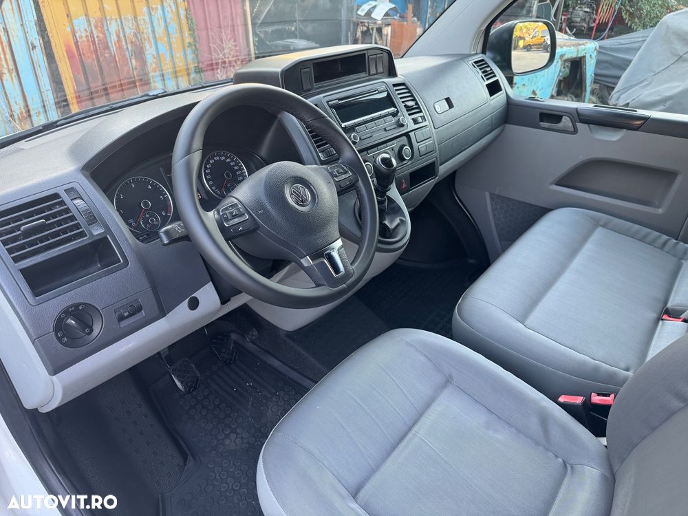 Volkswagen Transporter - 4
