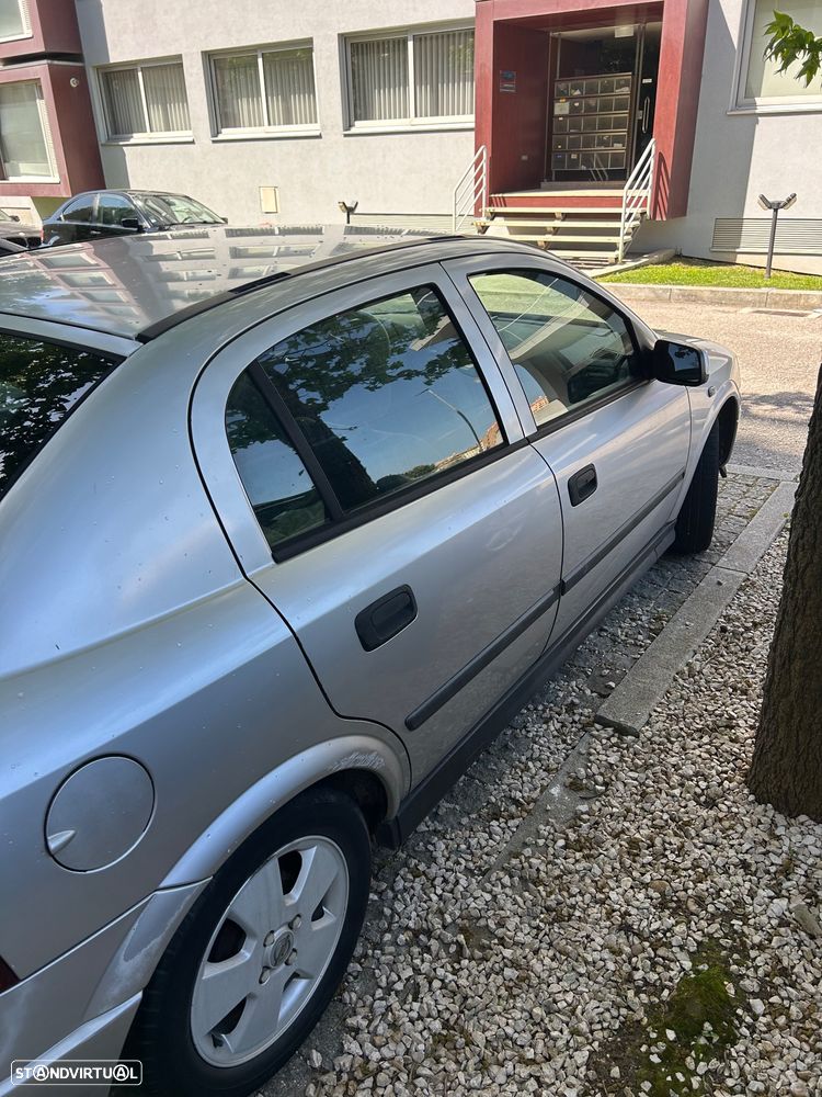 Opel Astra - 2