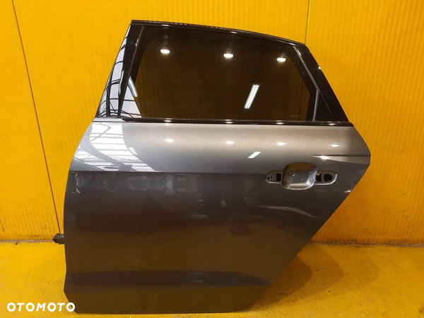 Audi A4 B9 8W SEDAN LIFT DRZWI TYŁ TYLNE LEWE LZ7S