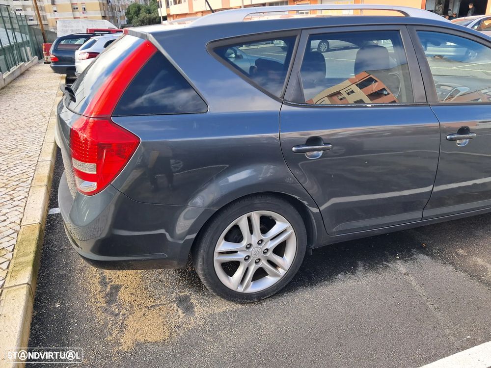 Kia Ceed SW 1.6 CRDi EX - 2