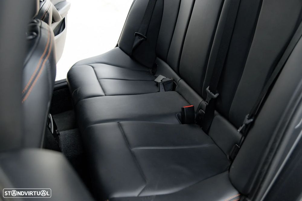 BMW M135i xDrive - 21