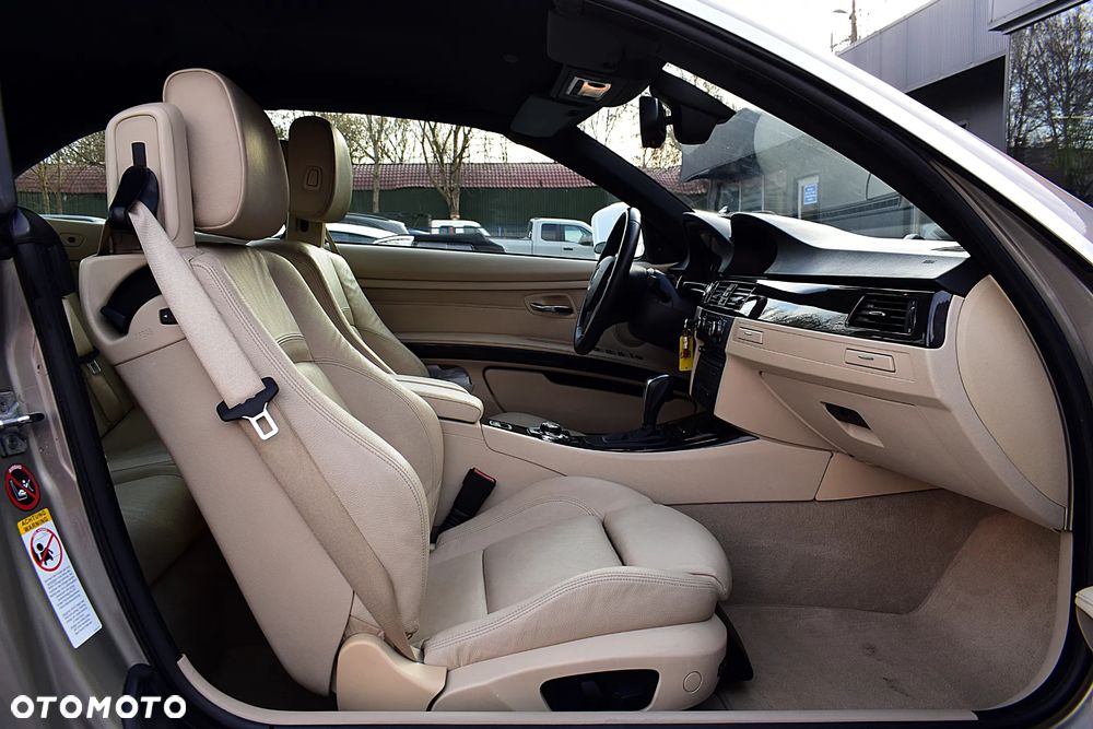 BMW Seria 3 325d - 8