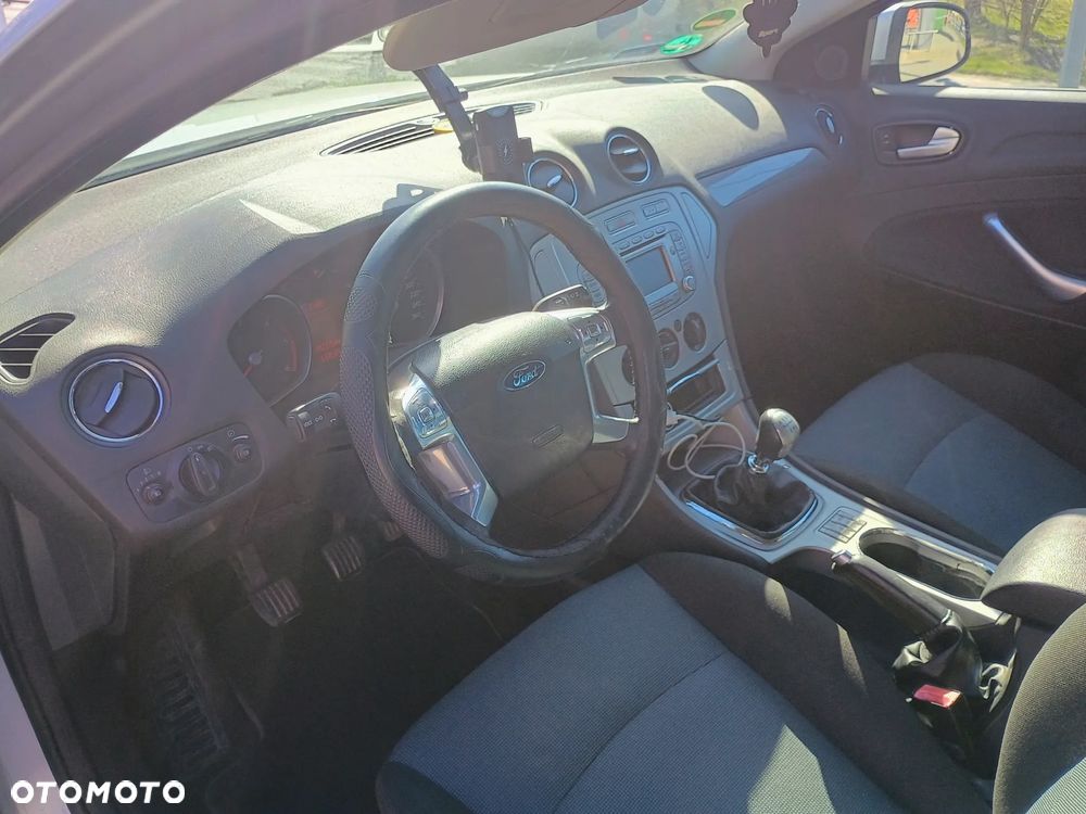 Ford Mondeo 2.0 TDCi Titanium - 10