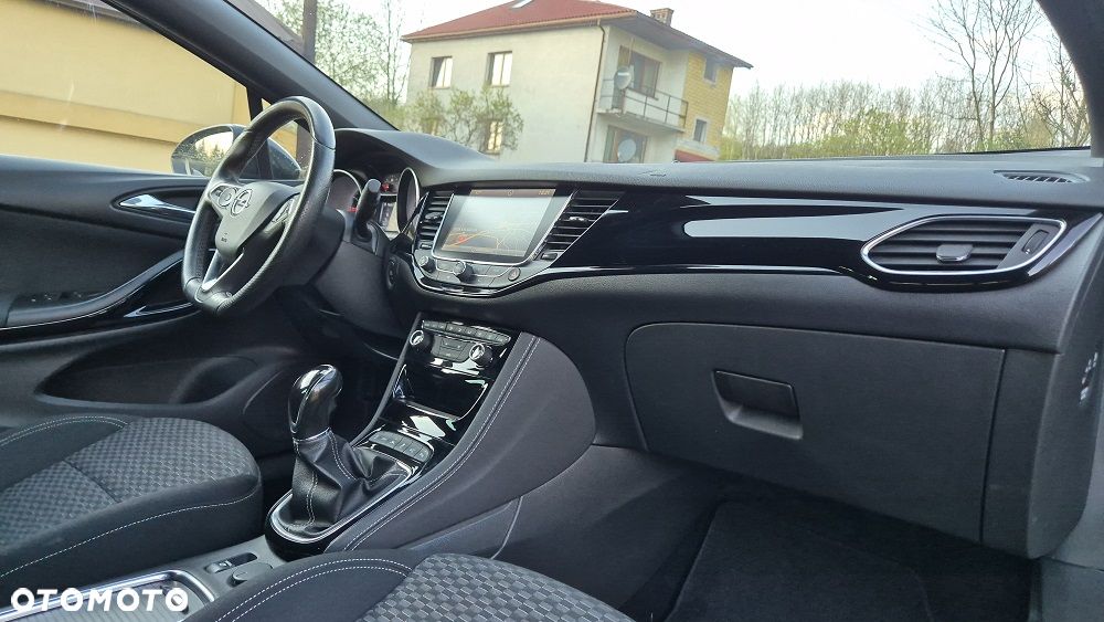 Opel Astra 1.4 Turbo Innovation - 33