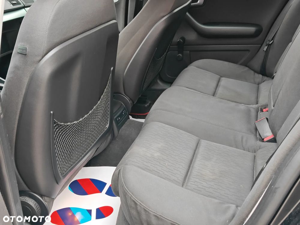 Audi A4 Avant 2.0 TDI DPF - 11