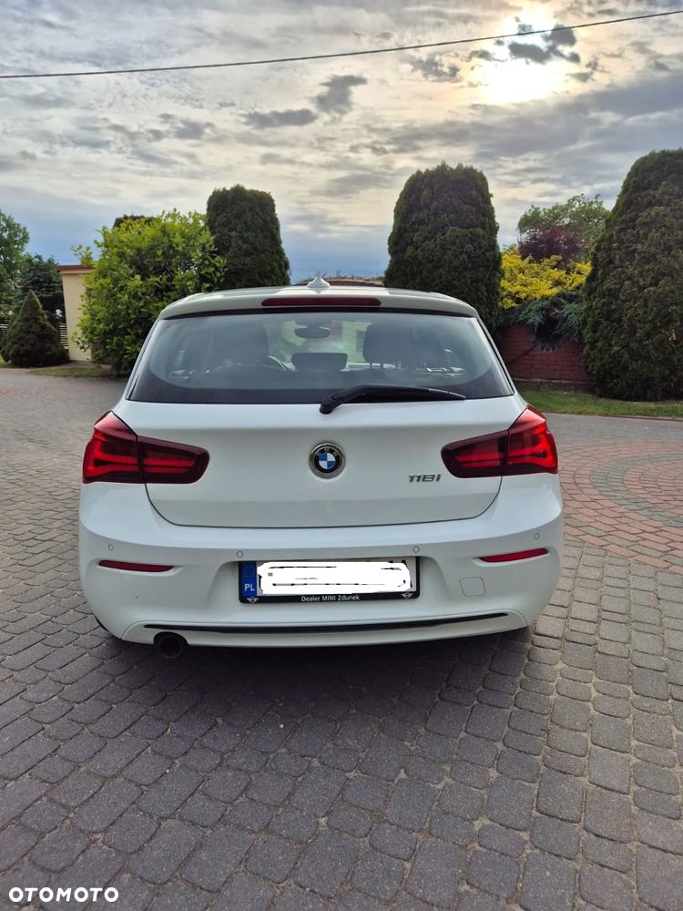BMW Seria 1 118i - 5