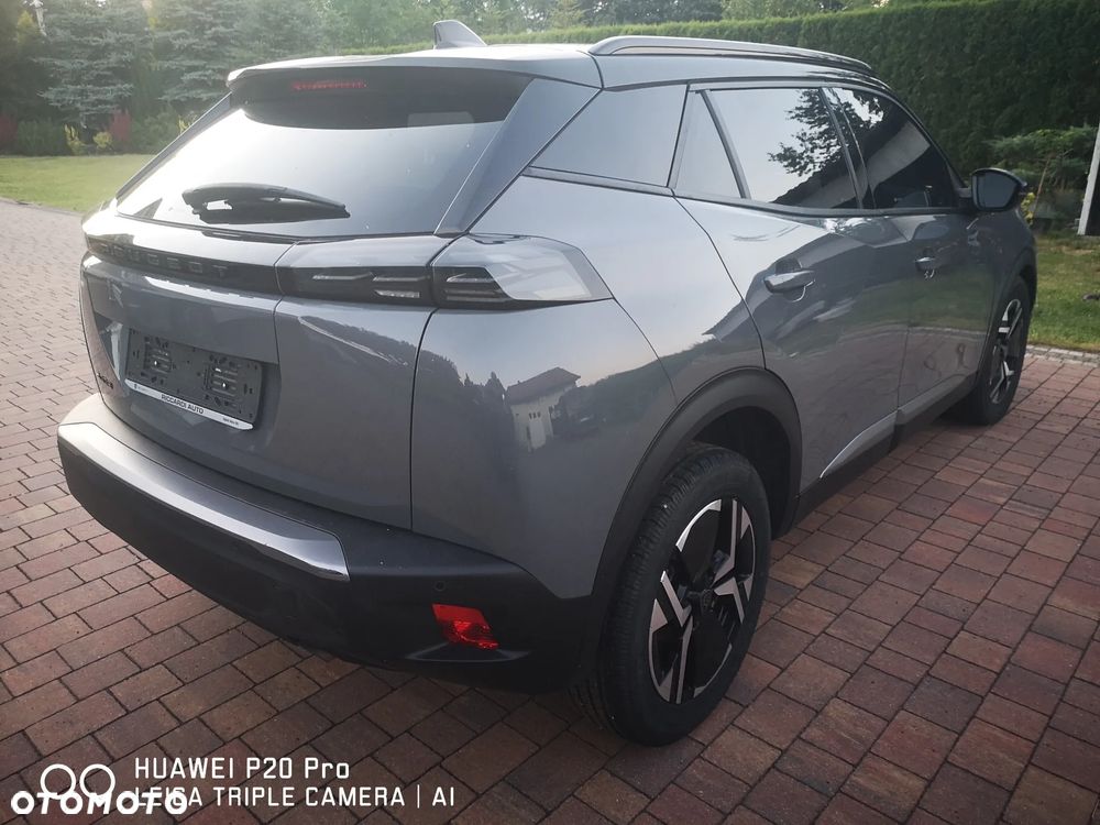Peugeot 2008 PureTech 100 Allure S&S BVM6 - 19