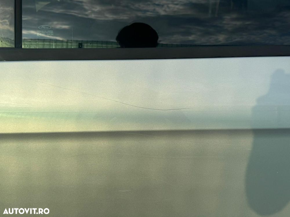 Ford Galaxy - 26