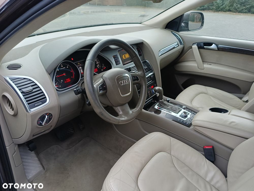 Audi Q7 - 4