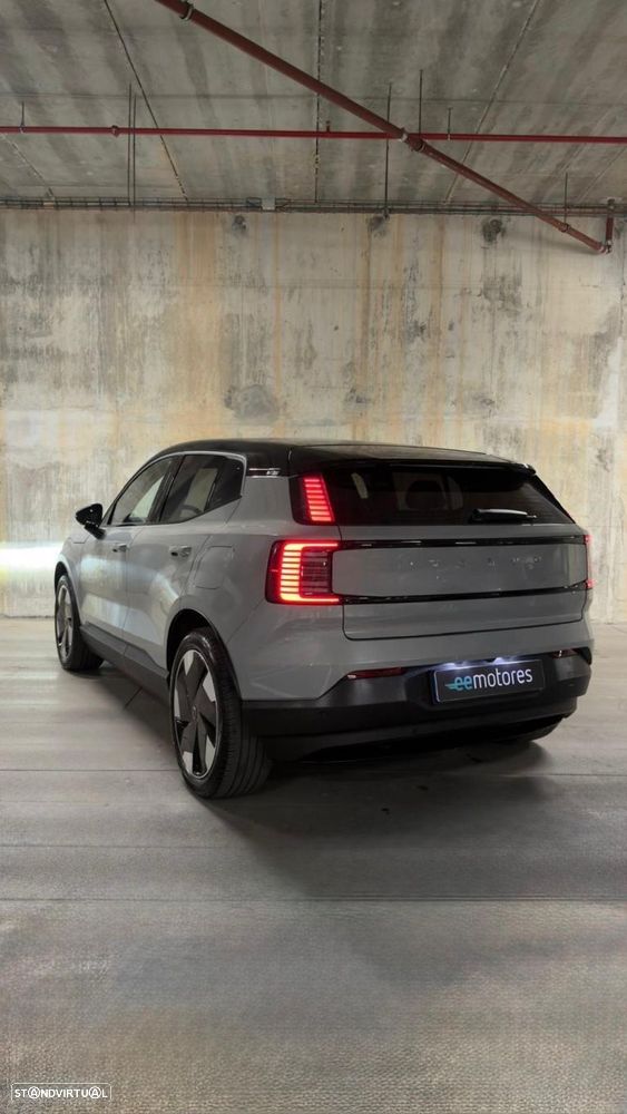 Volvo EX30 69 kWh Single Motor Extended Range Plus - 4