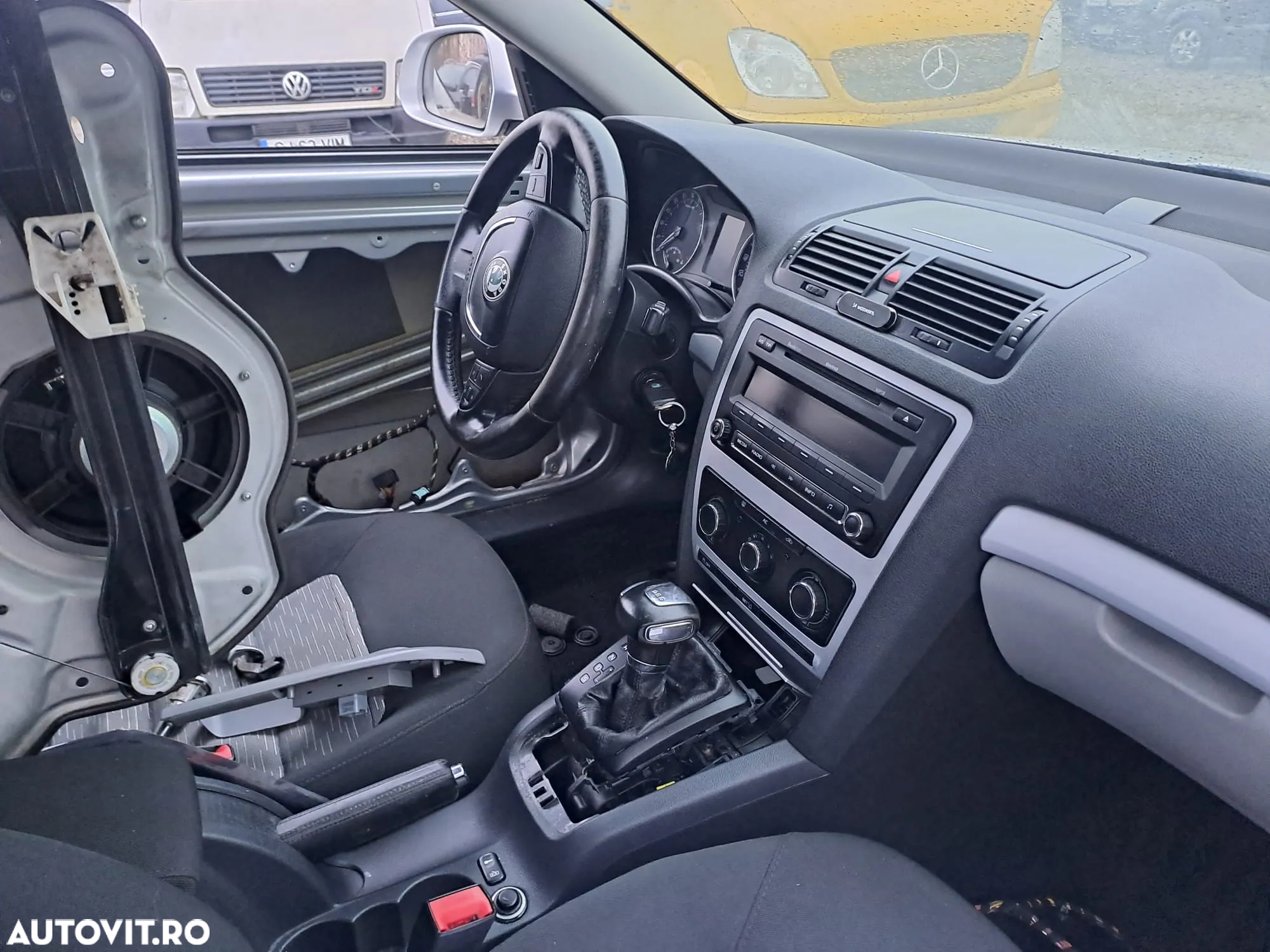 Dezmembram Skoda Octavia II Facelift 2010 1.6 TDI - 5