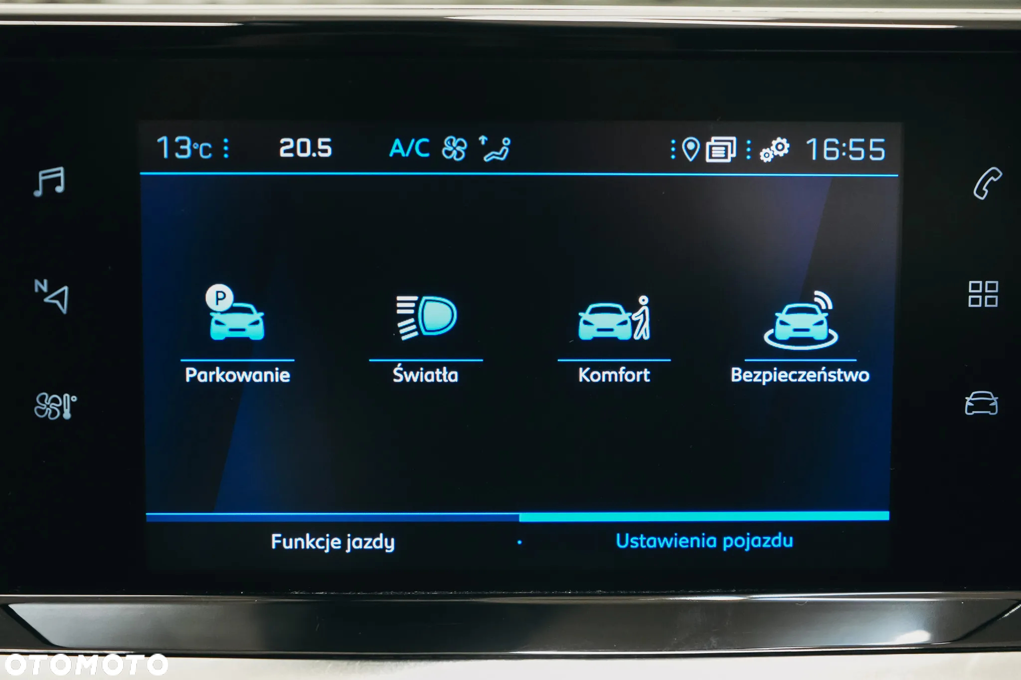 Peugeot 2008 1.5 BlueHDi Allure S&S EAT8 - 34