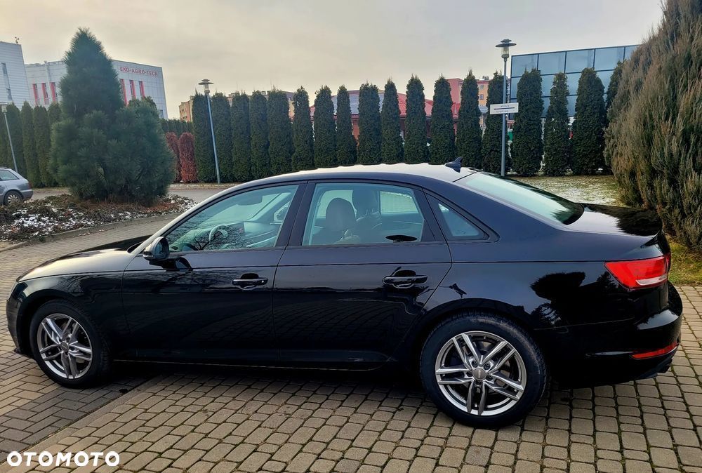 Audi A4 Limousine 2.0 TDI Design S tronic - 4