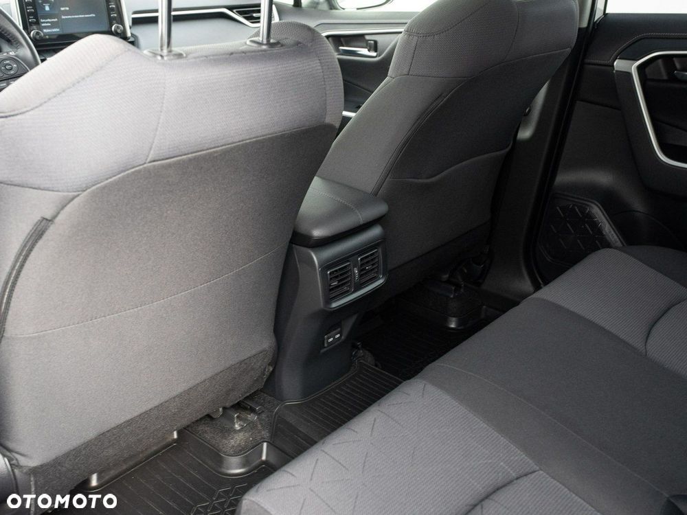 Toyota RAV4 - 23