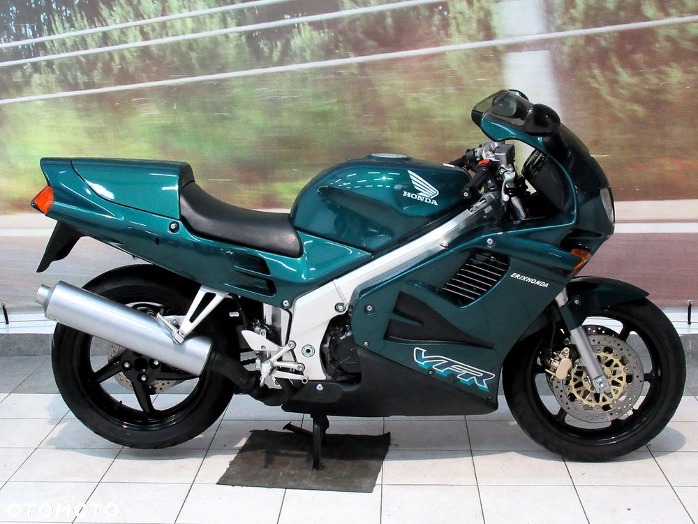 Honda VFR - 5
