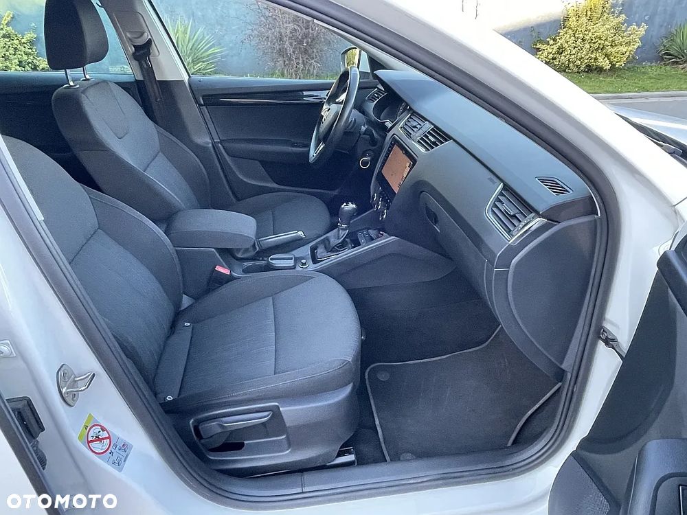 Skoda Octavia 2.0 TDI 4x4 Style DSG - 39