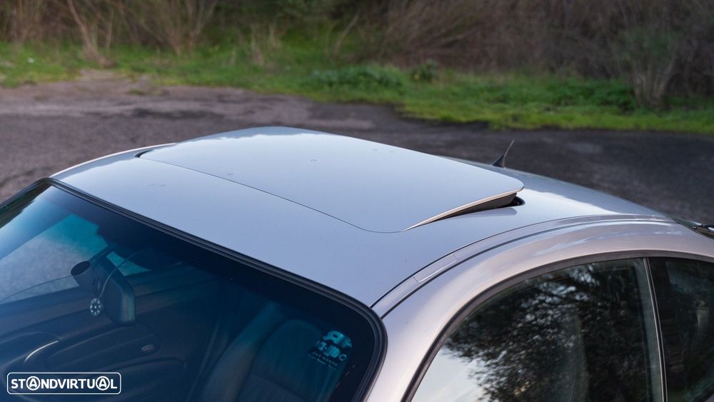 Porsche 911 (996) Carrera 4 Coupé - 19