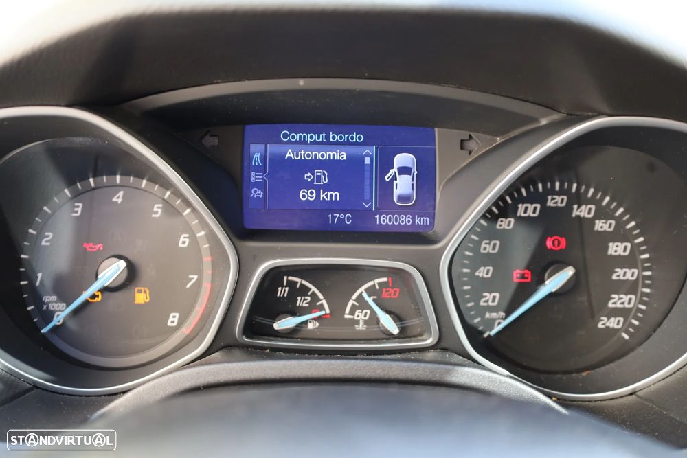 Ford Focus 1.0 EcoBoost S&S Champions Edition - 7
