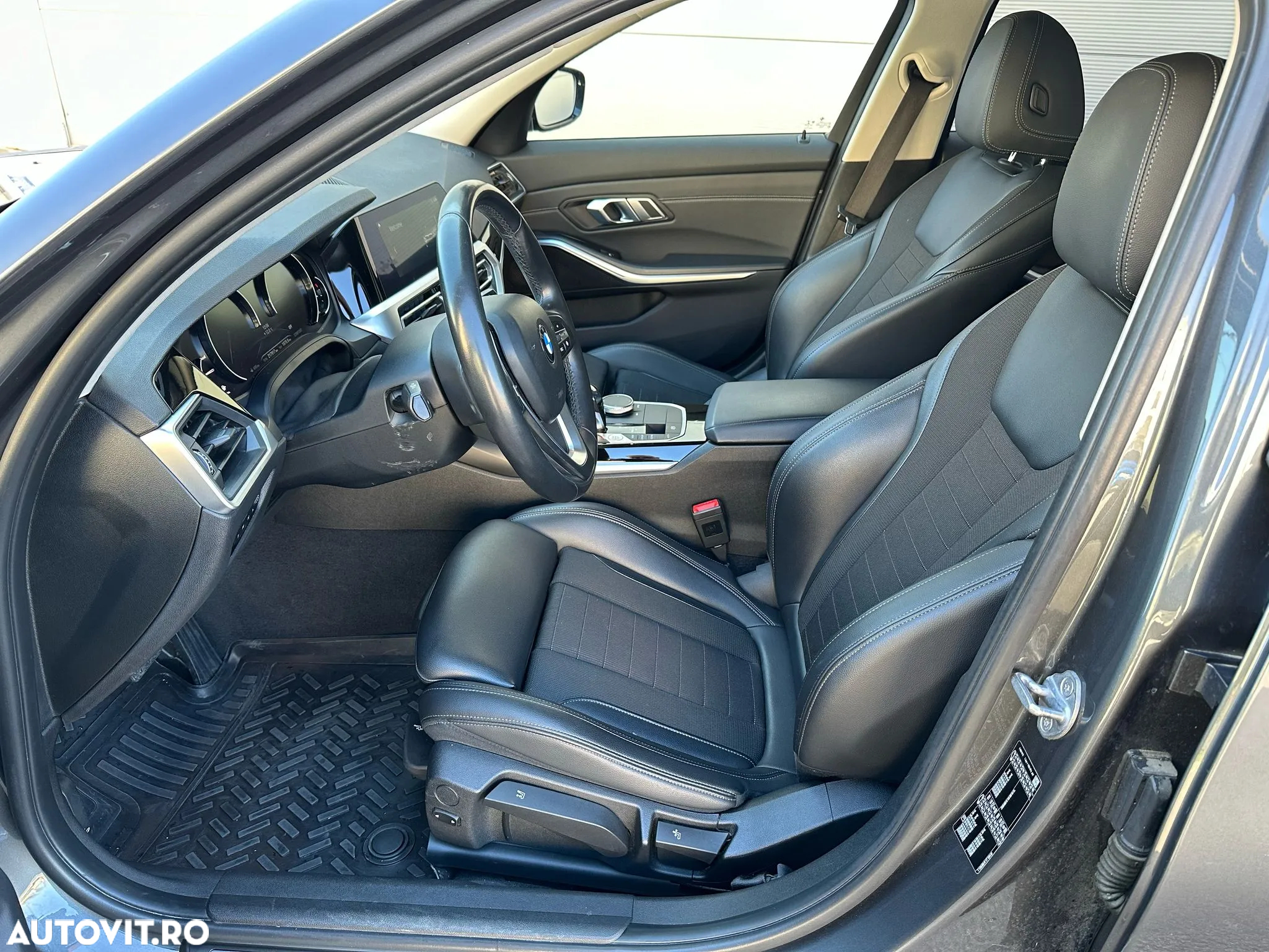 BMW Seria 3 318d Aut. - 7