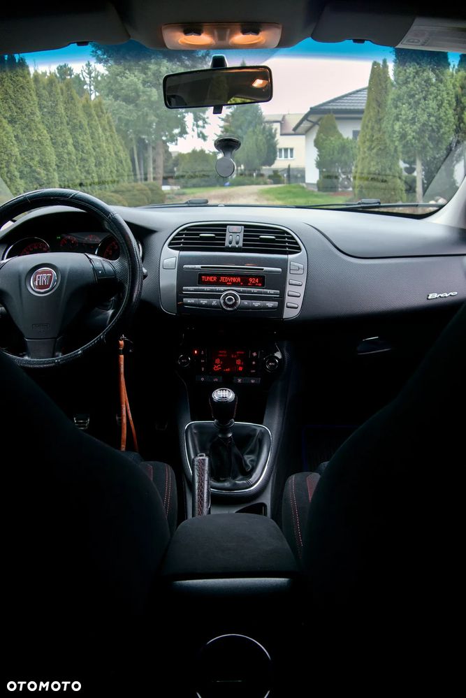 Fiat Bravo 1.4 T-JET 16V Dynamic - 19