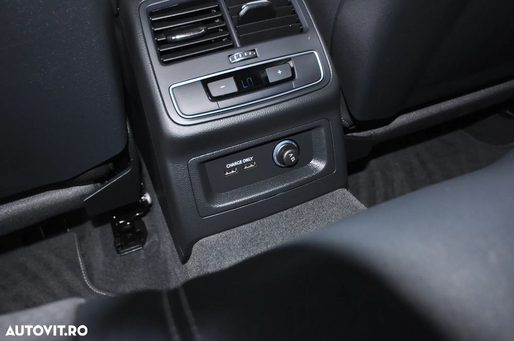 Audi A5 Coupé ver-sportback-2-0-40-tdi-quattro-s-tronic-mhev-s-line - 19