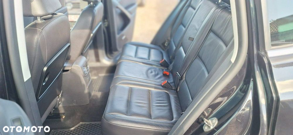 Volkswagen Tiguan - 17