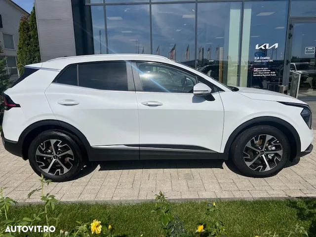 Kia Sportage 1.6 T-GDI HEV 6AT 4x2 Style - 8