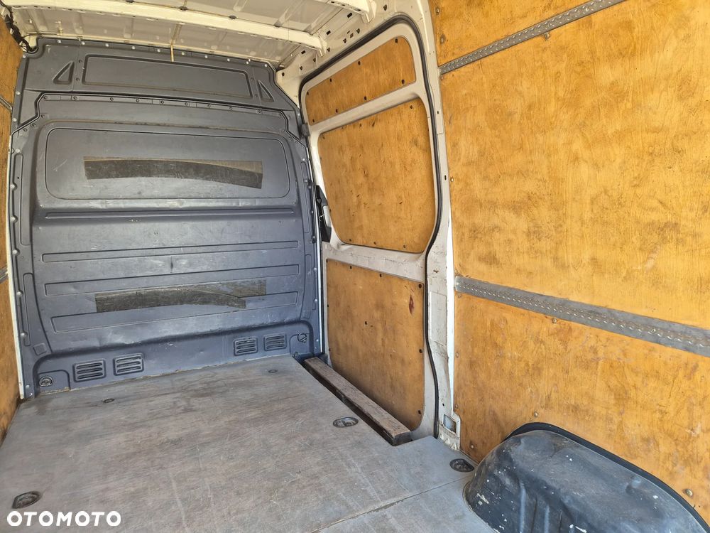 Volkswagen Crafter - 24