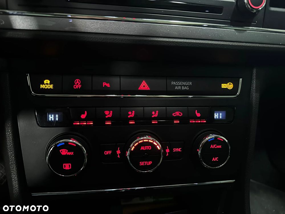 Seat Leon 2.0 TDI FR S&S DSG - 9