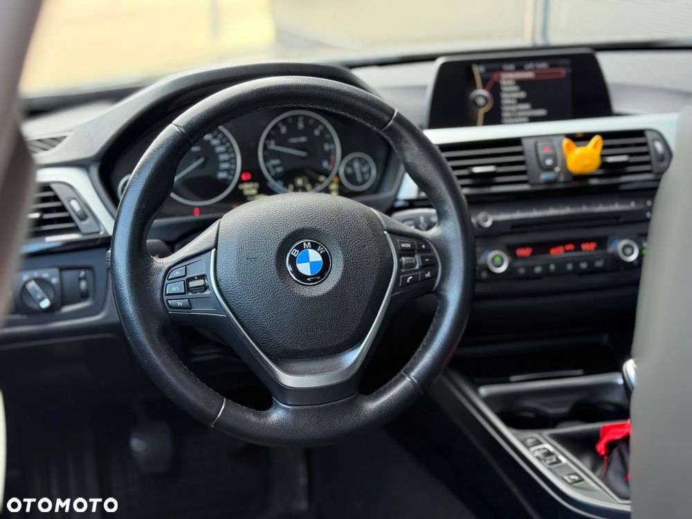 BMW Seria 3 - 37