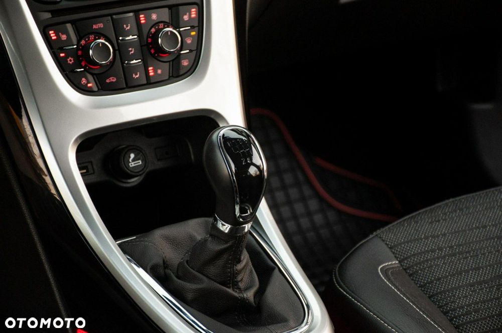 Opel Astra 1.4 T Active EU6 - 32