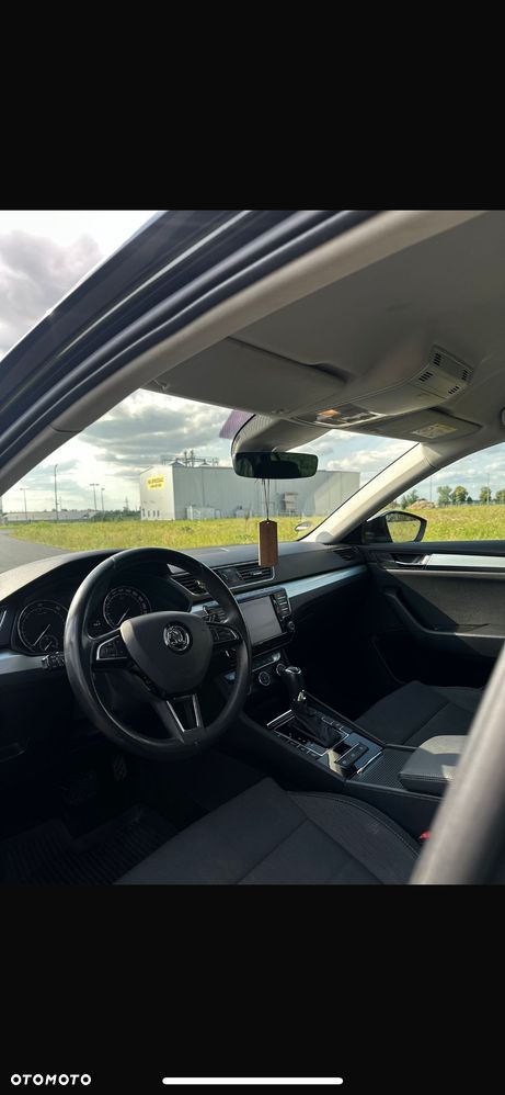 Skoda Superb 2.0 TDI Style DSG - 4