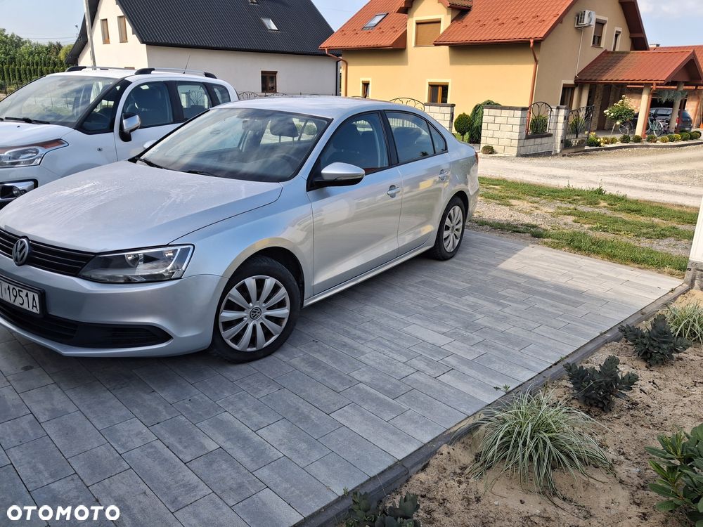 Volkswagen Jetta 1.6 TDI BMT Comfortline - 1