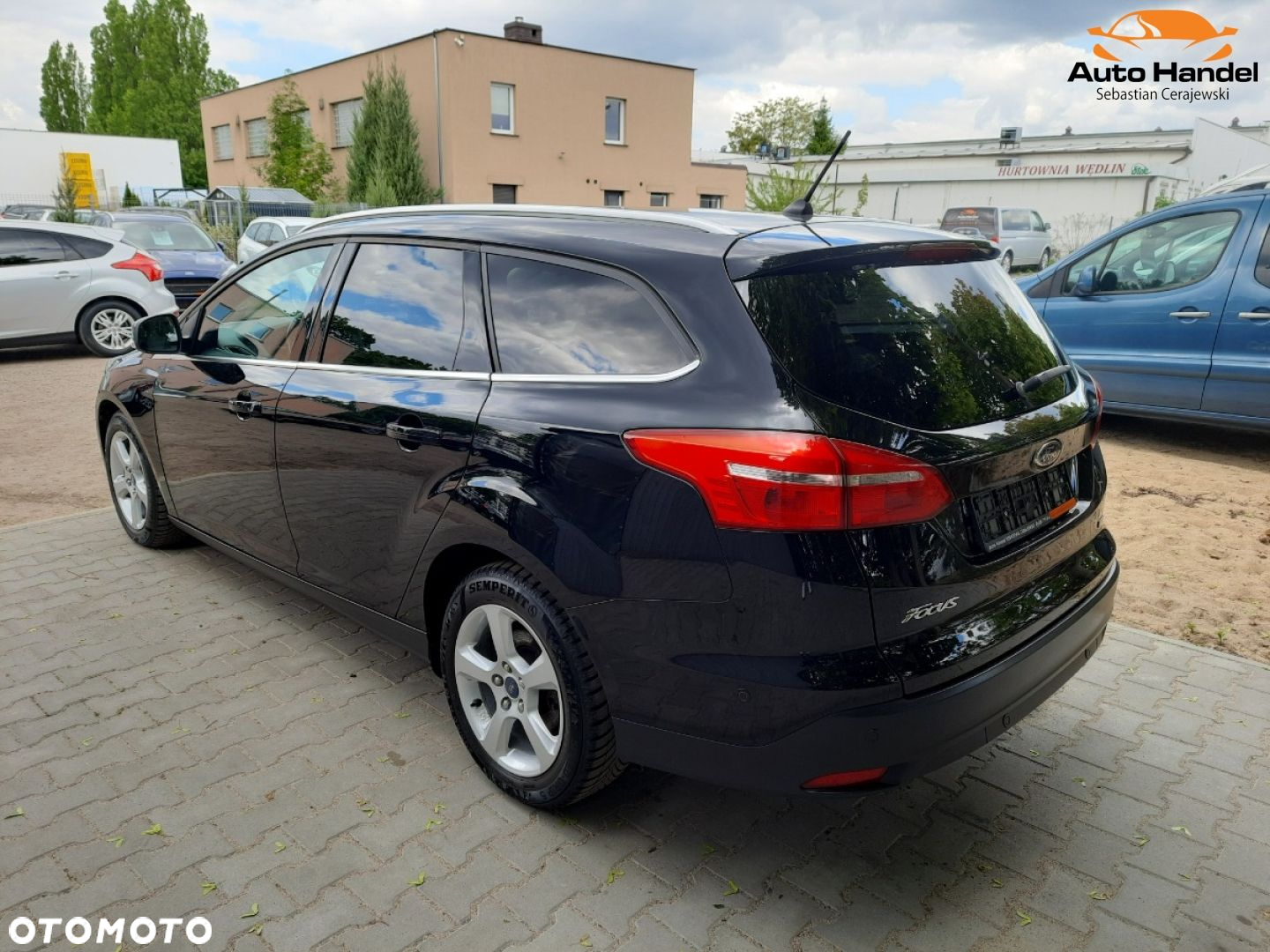 Ford Focus Turnier 1.5 EcoBoost Start-Stopp-System TITANIUM - 11