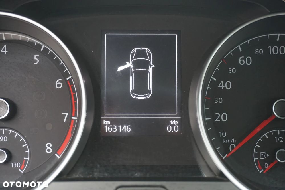 Volkswagen Golf - 35