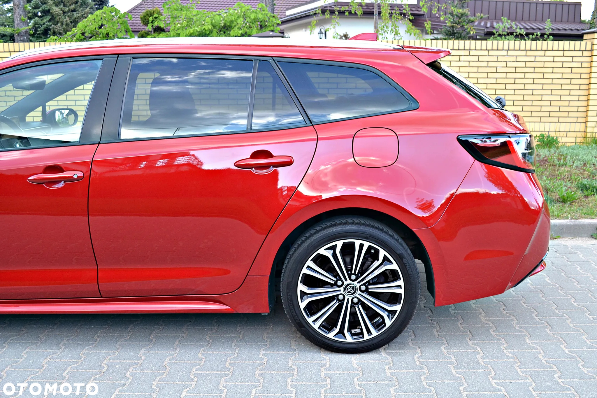 Toyota Corolla 1.8 Hybrid Executive - 6