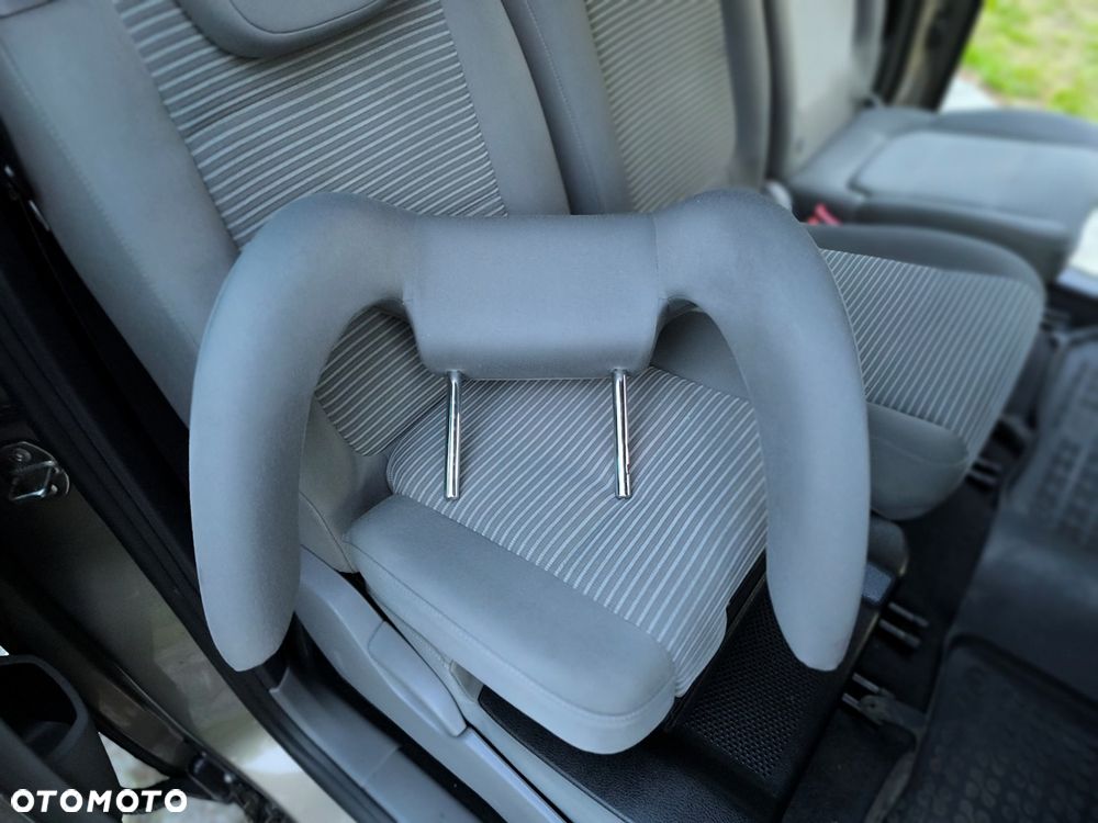 Seat Alhambra 2.0 TDI Start & Stop 4Kids - 37