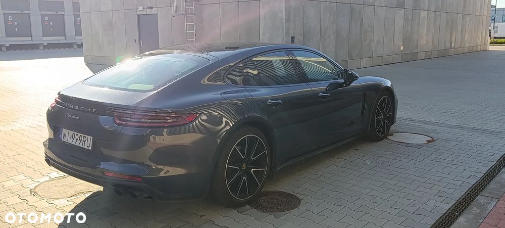 Porsche Panamera - 6