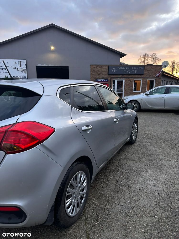 Kia Ceed 1.6 CRDi Business Line - 10